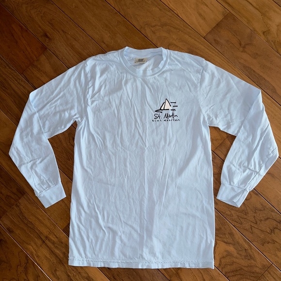 St. Martin long sleeves shirt. - Picture 1 of 3